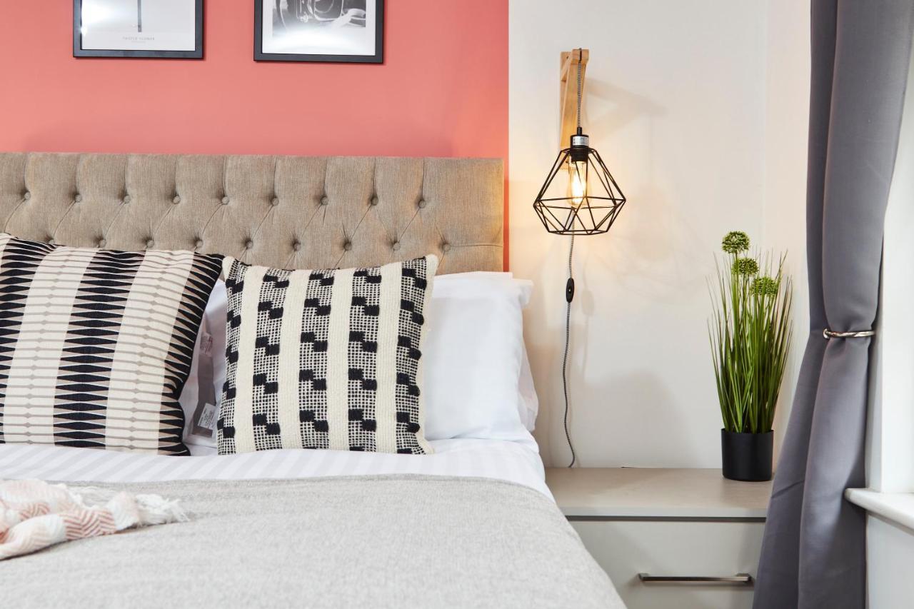 リーズStunning City Centre 3 Bed, 3 Bath - Sleeps 8!アパートメント エクステリア 写真