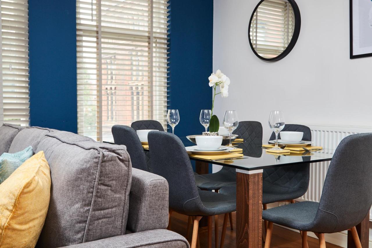 リーズStunning City Centre 3 Bed, 3 Bath - Sleeps 8!アパートメント エクステリア 写真